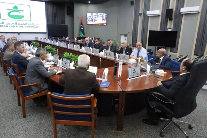 الخليج العربي ومؤسسة النفط تبحثان تعزيز التعاون مع «شيفرون» لرفع كفاءة التشغيل