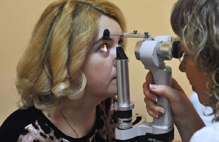 عناصر غذائية تدعم الشبكية.. كيف تحافظ على صحة العين؟