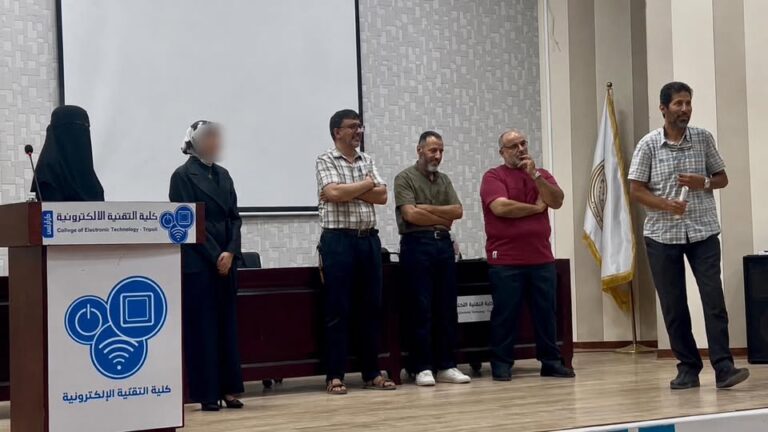 إعلان مهم للطلبة الجدد.. بدء التسجيل بـ«كلية التقنية الإلكترونية» في طرابلس