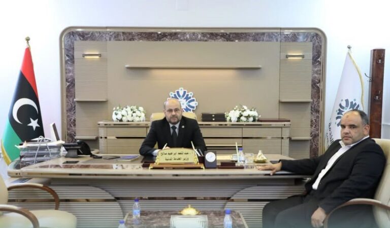 طرابلس.. بحث آليات رفع «كفاءة موظفي» جامعة الزيتونة