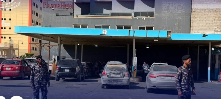 دوريات أمنية لتأمين وتنظيم «محطات الوقود»