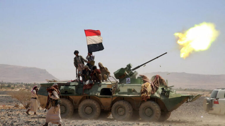 جبهات اليمن تعود للتصعيد.. عشرات القتلى والمصابين بمعارك في قلب تعز