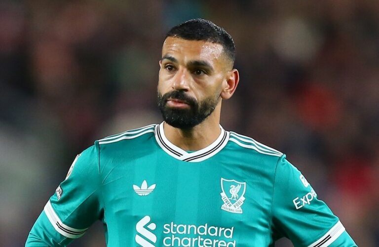 صور «محمد صلاح» تربك عشّاقه.. ما القصة؟