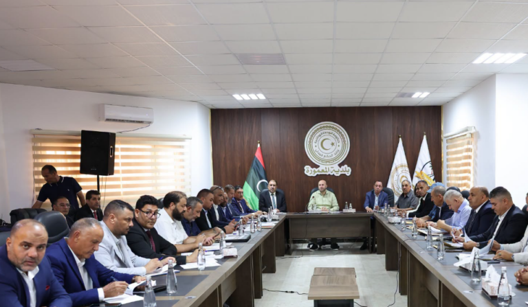 وزير الحكم المحلي يوجه بمتابعة احتياجات بلديات «سهل الجفارة»