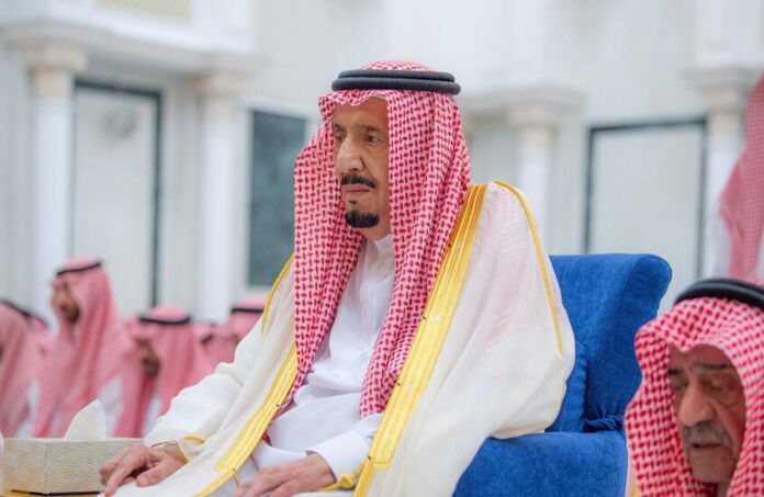 الملك سلمان: قمة مكة تؤسس لشراكة دفاعية طويلة المدى