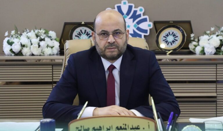 الخدمة المدنية تعتمد ملاكات وظيفية لـ«جامعات ومستشفيات» وجهات حكومية