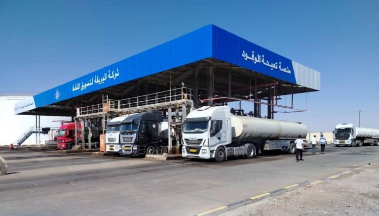 البريقة: إمدادات الوقود تتواصل إلى جميع مناطق الجنوب