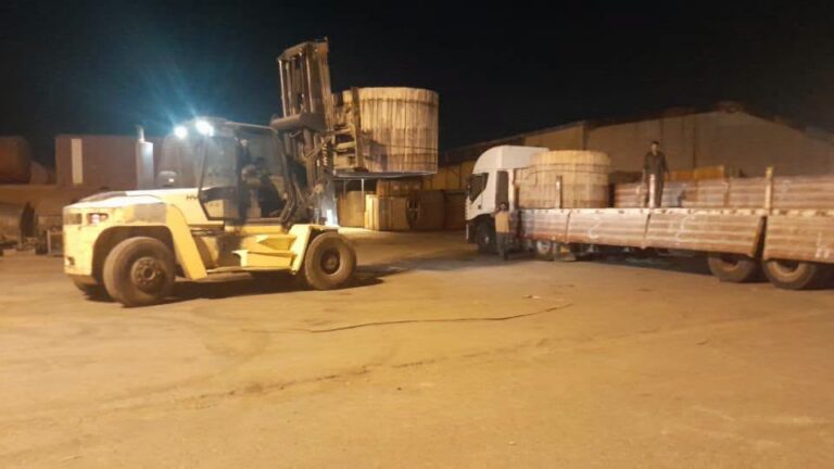 شركة الكهرباء تدعم شبكة الجهد المتوسط في طبرق بكوابل جديدة