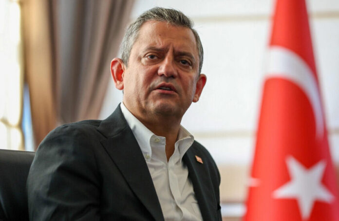 تركيا.. «أوزغور أوزيل» يطالب أردوغان بالاستقالة أو انتخابات مبكرة
