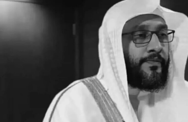 وداعاً لصوت الفجر.. وفاة مؤذن «المسجد الحرام»