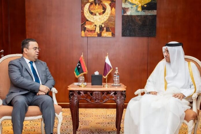 وزير العمل يبحث مع نظيره القطري تعزيز التعاون في التدريب والتأهيل